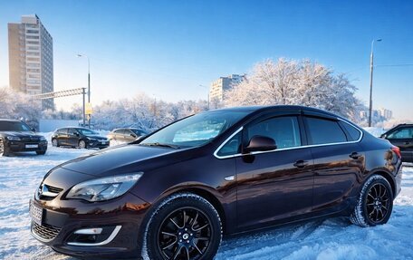 Opel Astra J, 2014 год, 1 075 000 рублей, 25 фотография