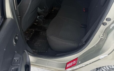 Renault Logan II, 2018 год, 530 000 рублей, 14 фотография