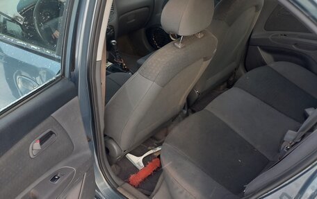 KIA Rio II, 2006 год, 300 000 рублей, 12 фотография