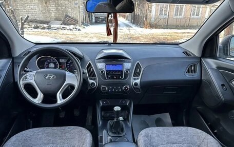 Hyundai ix35 I рестайлинг, 2013 год, 760 000 рублей, 10 фотография