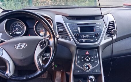 Hyundai Elantra V, 2015 год, 1 070 000 рублей, 5 фотография