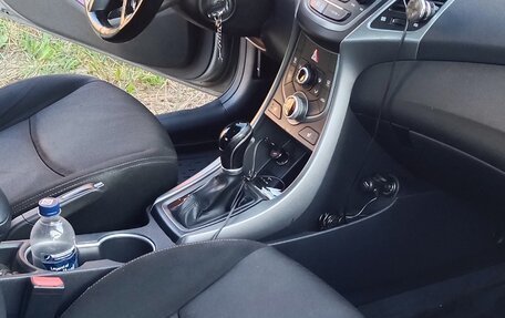 Hyundai Elantra V, 2015 год, 1 070 000 рублей, 7 фотография