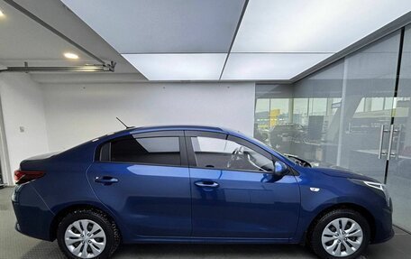 KIA Rio IV, 2021 год, 1 735 000 рублей, 5 фотография