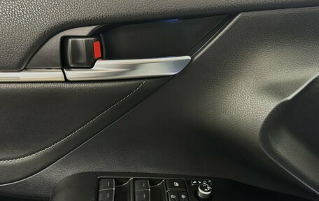 Toyota Camry, 2022 год, 3 750 000 рублей, 11 фотография