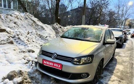 Volkswagen Polo VI (EU Market), 2011 год, 660 000 рублей, 1 фотография