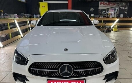 Mercedes-Benz E-Класс, 2021 год, 3 700 000 рублей, 1 фотография