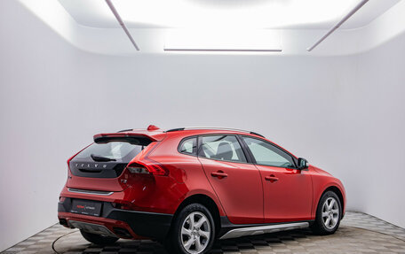 Volvo V40 Cross Country I, 2018 год, 2 120 000 рублей, 5 фотография