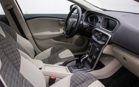 Volvo V40 Cross Country I, 2018 год, 2 120 000 рублей, 9 фотография