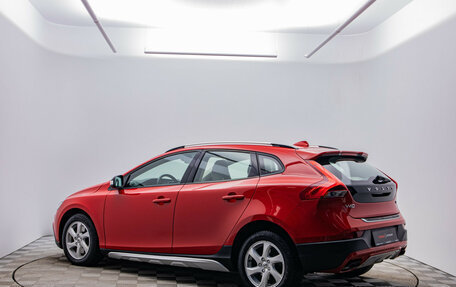 Volvo V40 Cross Country I, 2018 год, 2 120 000 рублей, 7 фотография