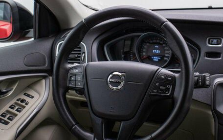 Volvo V40 Cross Country I, 2018 год, 2 120 000 рублей, 15 фотография