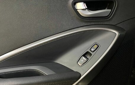 Hyundai Santa Fe III рестайлинг, 2017 год, 2 659 000 рублей, 26 фотография