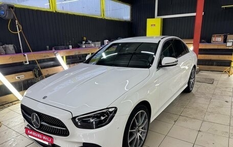 Mercedes-Benz E-Класс, 2021 год, 3 700 000 рублей, 2 фотография