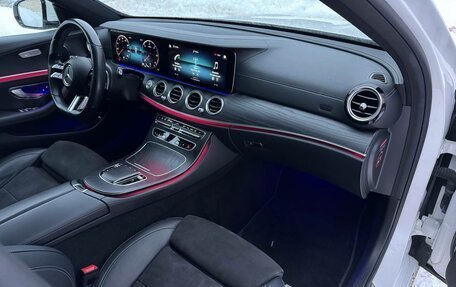 Mercedes-Benz E-Класс, 2021 год, 3 700 000 рублей, 14 фотография