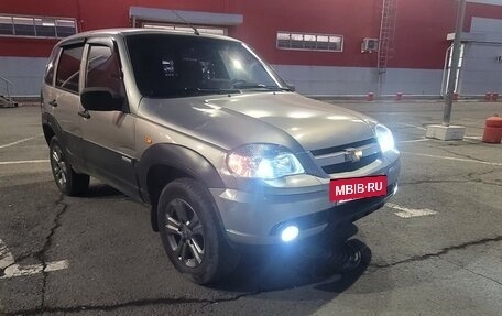 Chevrolet Niva I рестайлинг, 2010 год, 390 000 рублей, 2 фотография