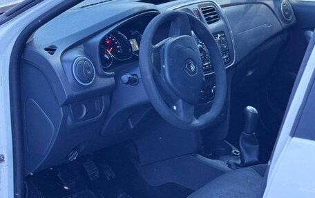 Renault Logan II, 2014 год, 550 000 рублей, 11 фотография