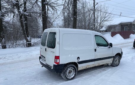 Peugeot Partner II рестайлинг 2, 2008 год, 260 000 рублей, 2 фотография