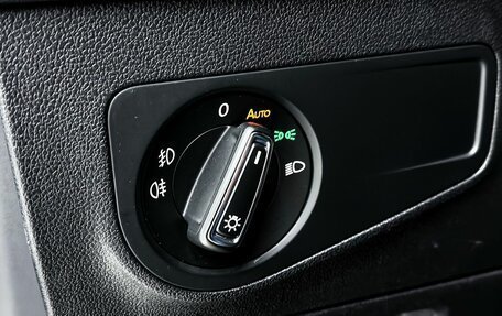 Volkswagen Tiguan II, 2017 год, 2 950 000 рублей, 16 фотография