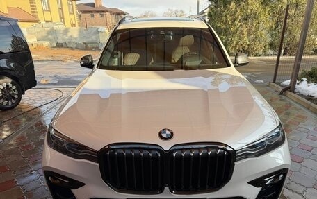 BMW X7, 2022 год, 9 300 000 рублей, 1 фотография