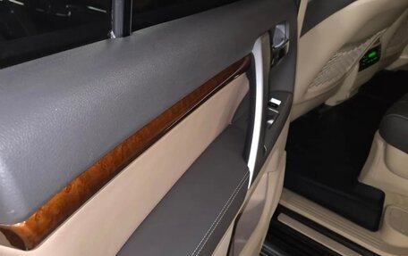 Toyota Land Cruiser 200, 2012 год, 4 200 000 рублей, 11 фотография