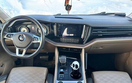 Volkswagen Touareg III, 2019 год, 2 900 000 рублей, 2 фотография