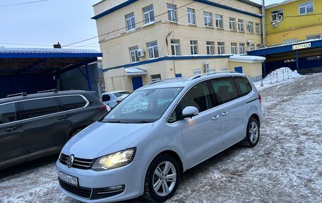 Volkswagen Sharan II, 2017 год, 2 040 000 рублей, 2 фотография