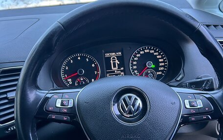 Volkswagen Sharan II, 2017 год, 2 040 000 рублей, 13 фотография