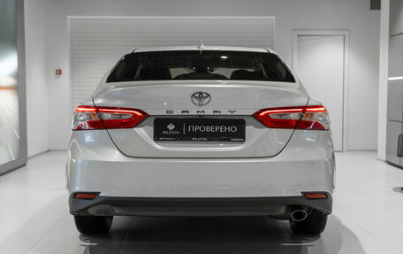 Toyota Camry, 2018 год, 2 580 000 рублей, 6 фотография