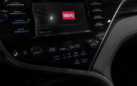 Toyota Camry, 2018 год, 2 580 000 рублей, 15 фотография