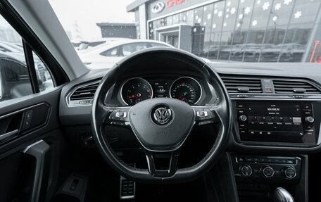 Volkswagen Tiguan II, 2018 год, 2 320 000 рублей, 10 фотография