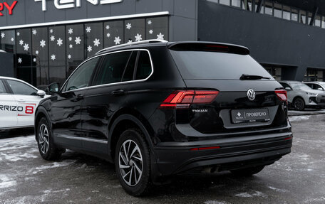 Volkswagen Tiguan II, 2018 год, 2 320 000 рублей, 4 фотография