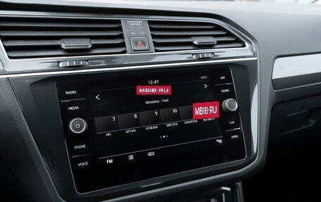 Volkswagen Tiguan II, 2018 год, 2 320 000 рублей, 14 фотография