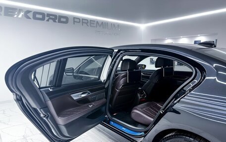 BMW 7 серия, 2021 год, 6 150 000 рублей, 24 фотография