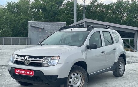 Renault Duster I рестайлинг, 2016 год, 890 000 рублей, 1 фотография