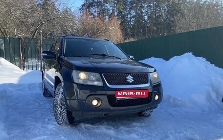 Suzuki Grand Vitara, 2011 год, 800 000 рублей, 1 фотография