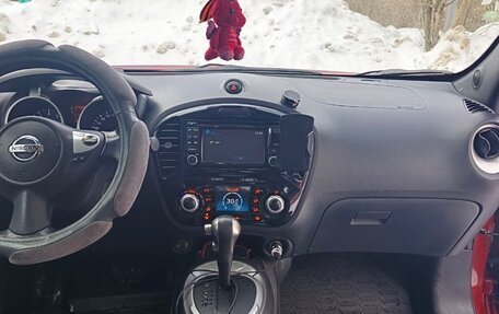 Nissan Juke II, 2014 год, 750 000 рублей, 11 фотография