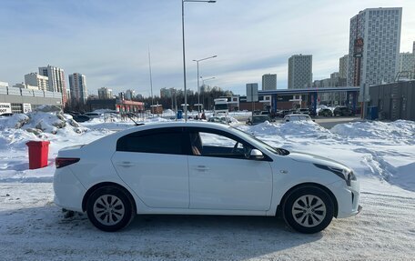 KIA Rio IV, 2021 год, 1 950 000 рублей, 4 фотография