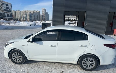 KIA Rio IV, 2021 год, 1 950 000 рублей, 8 фотография