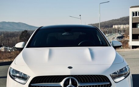 Mercedes-Benz A-Класс, 2022 год, 2 300 000 рублей, 2 фотография