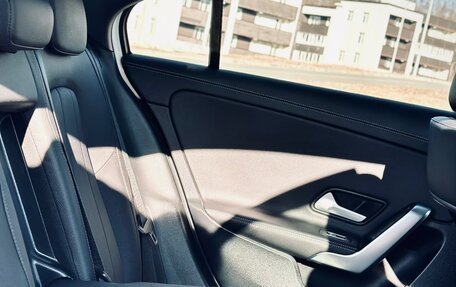 Mercedes-Benz A-Класс, 2022 год, 2 300 000 рублей, 12 фотография