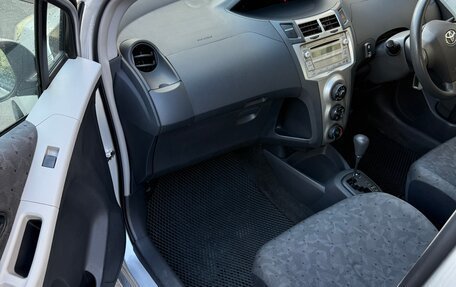 Toyota Vitz, 2010 год, 660 000 рублей, 10 фотография