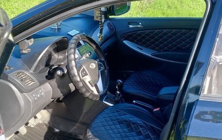 Hyundai Solaris II рестайлинг, 2012 год, 780 000 рублей, 15 фотография