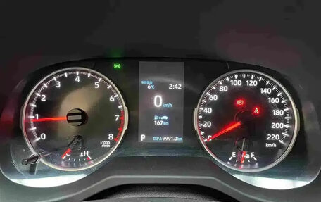 Toyota RAV4, 2022 год, 2 340 000 рублей, 9 фотография