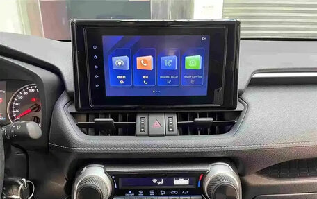 Toyota RAV4, 2022 год, 2 340 000 рублей, 11 фотография