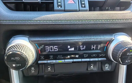 Toyota RAV4, 2022 год, 2 520 000 рублей, 11 фотография