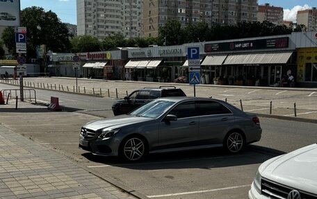 Mercedes-Benz E-Класс, 2014 год, 2 350 000 рублей, 4 фотография