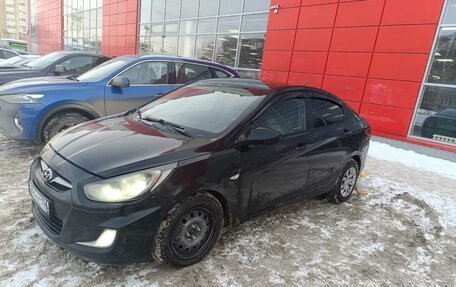 Hyundai Solaris II рестайлинг, 2013 год, 500 000 рублей, 2 фотография