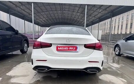 Mercedes-Benz A-Класс, 2023 год, 2 350 000 рублей, 3 фотография