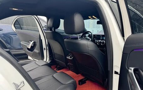 Mercedes-Benz A-Класс, 2023 год, 2 350 000 рублей, 11 фотография