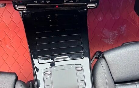 Mercedes-Benz A-Класс, 2023 год, 2 350 000 рублей, 13 фотография