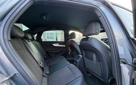 Audi A4, 2018 год, 2 125 000 рублей, 10 фотография